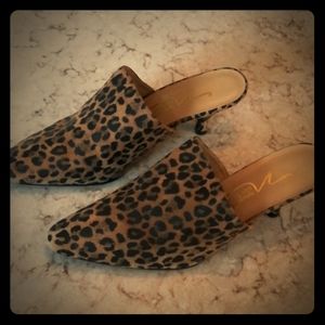 Vintage Newport News Leopard Mule 7.5 B